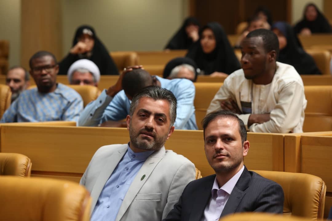 علیرضا عباسی : در شرایط برد – برد مذاکره با آمریکا خوب است ؛