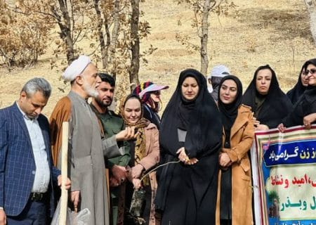 امروز کاشت نهال به مناسبت میلاد حضرت زهرا(س) در بویراحمد