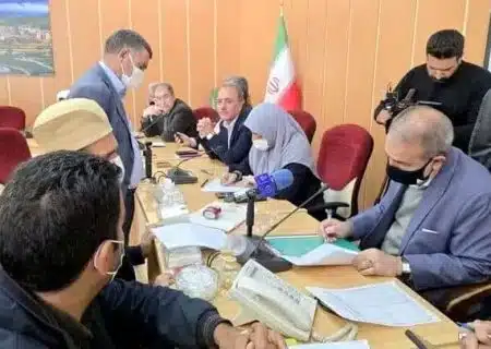 نشست استاندار با مردم وبررسی مشکلات آنها