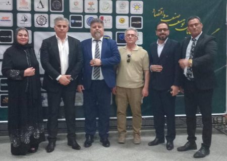 حضور آقای بخش خصوصی و مدیران جامعه جهانی بخش خصوصی در گردهمایی پیشگامان توسعه صنعت و اقتصاد ؛